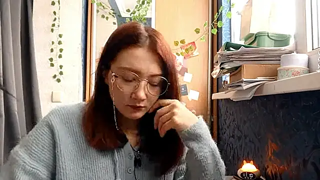 Snapshot of PhoebePalmer chatting on March 4, 2026, 8:11 am PhoebePalmer online show from March 4, 2026, 8:11 am