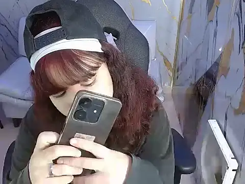 Snapshot of Andrea_girlx chatting on February 5, 2026, 1:51 pm Andrea girlx online show from February 5, 2026, 1:51 pm