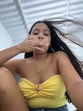 Snapshot of Baby_morena12 chatting on May 1, 2026, 9:42 pm Baby morena12 online show from May 1, 2026, 9:42 pm