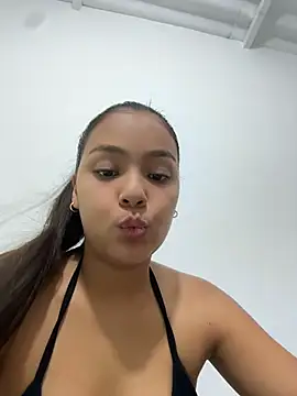 Snapshot of Baby_morena12 chatting on May 19, 2026, 5:53 pm Baby morena12 online show from May 19, 2026, 5:53 pm