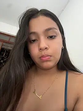 Snapshot of Baby_morena12 chatting on April 26, 2026, 5:05 am Baby morena12 online show from April 26, 2026, 5:05 am