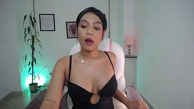 Snapshot of adhara_11 chatting on May 2, 2026, 12:05 am adhara 11 online show from May 2, 2026, 12:05 am