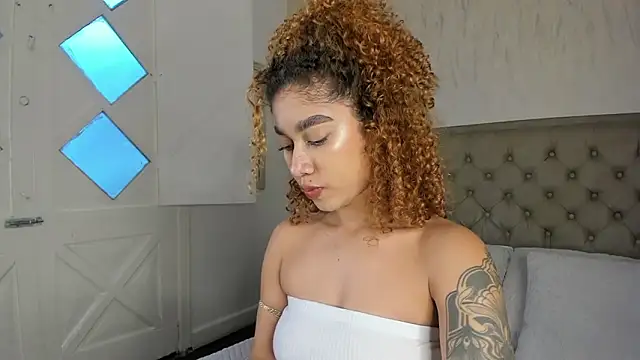 Sienna brunette online show from February 21, 2026, 12:07 pm