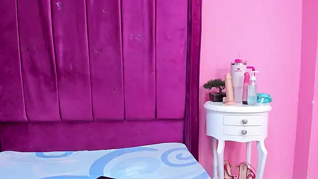 Snapshot of brendarendon chatting on February 23, 2026, 8:09 pm brendarendon online show from February 23, 2026, 8:09 pm