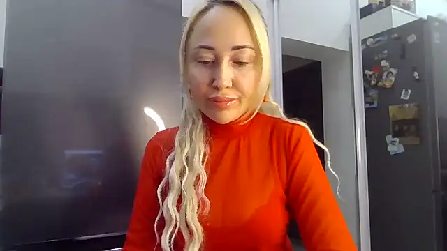 NanaGold2992 online show from February 8, 2026, 3:59 am