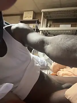 Snapshot of ProveYourLoyalty2 chatting on February 7, 2026, 6:54 am ProveYourLoyalty2 online show from February 7, 2026, 6:54 am