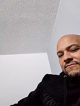 InstintoElite online show from February 25, 2026, 2:23 am