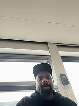 BigCatXLOfficial online show from April 13, 2026, 11:58 am