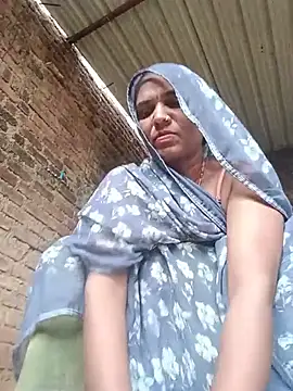 Snapshot of Muskan44s chatting on August 8, 2026, 2:29 am Muskan44s online show from August 8, 2026, 2:29 am