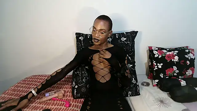 Snapshot of Riaanxxx chatting on April 3, 2026, 12:50 am Riaanxxx online show from April 3, 2026, 12:50 am