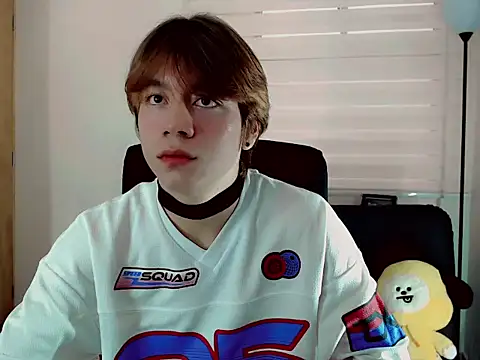 duvisex19 online show from March 26, 2026, 8:29 pm