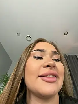Snapshot of MonicaWestt chatting on May 1, 2026, 7:46 am MonicaWestt online show from May 1, 2026, 7:46 am
