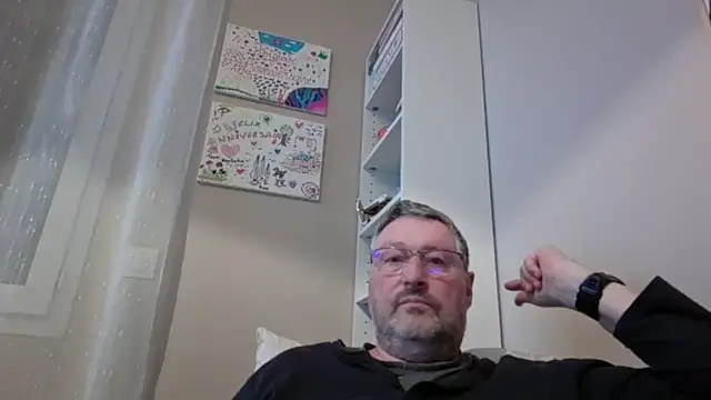 Snapshot of doudou310 chatting on February 22, 2026, 4:04 am doudou310 online show from February 22, 2026, 4:04 am