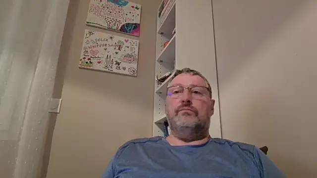 Snapshot of doudou310 chatting on February 5, 2026, 6:20 am doudou310 online show from February 5, 2026, 6:20 am