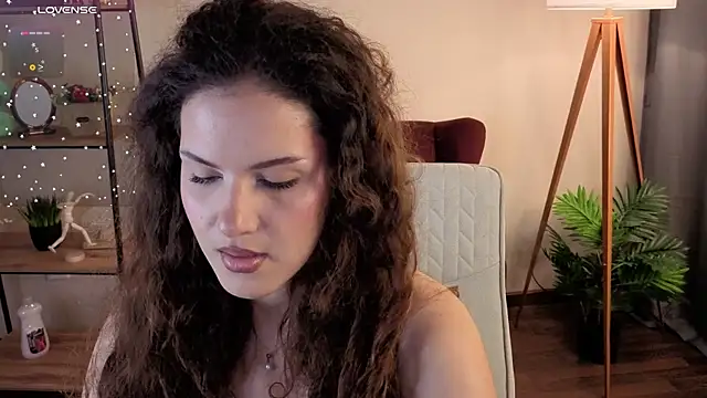 Lili Torin online show from July 12, 2026, 8:37 am