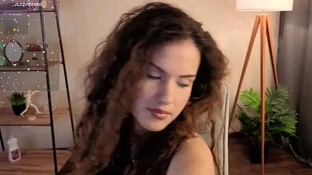 Lili Torin online show from July 11, 2026, 8:14 am