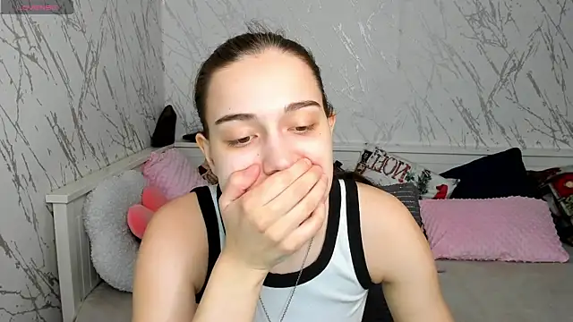 Snapshot of Alisa__Hall chatting on February 14, 2026, 4:34 am Alisa Hall online show from February 14, 2026, 4:34 am