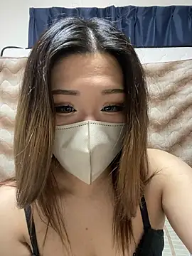 yurina yurina0125 online show from February 13, 2026, 3:23 pm