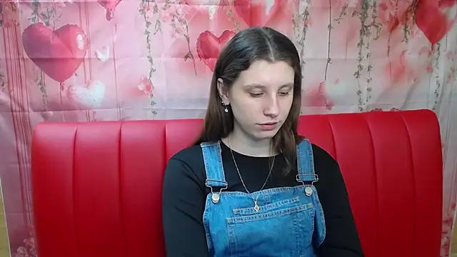 Snapshot of LilianaShine chatting on February 26, 2026, 6:13 am LilianaShine online show from February 26, 2026, 6:13 am