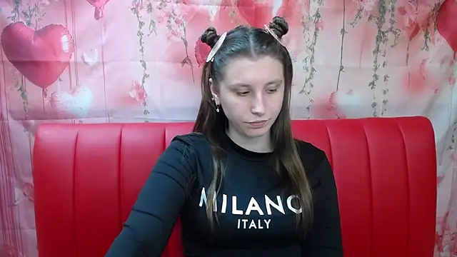 LilianaShine online show from May 16, 2026, 10:36 am