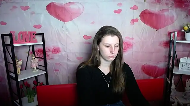 Snapshot of LilianaShine chatting on February 7, 2026, 12:24 pm LilianaShine online show from February 7, 2026, 12:24 pm