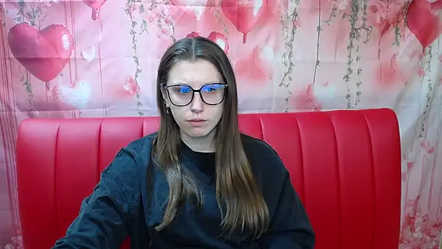 LilianaShine online show from April 29, 2026, 5:00 am