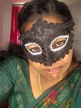 Snapshot of Tamil_Shalini12 chatting on May 4, 2026, 5:00 am Tamil Shalini12 online show from May 4, 2026, 5:00 am