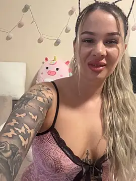 Snapshot of sexybatwomen33 chatting on March 31, 2026, 6:59 am sexybatwomen33 online show from March 31, 2026, 6:59 am