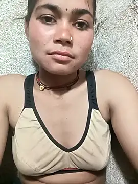 Snapshot of Sunali_Bendre chatting on March 29, 2026, 2:41 pm Sunali Bendre online show from March 29, 2026, 2:41 pm