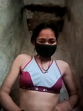 Snapshot of Sunali_Bendre chatting on March 25, 2026, 12:55 am Sunali Bendre online show from March 25, 2026, 12:55 am