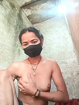 Snapshot of Sunali_Bendre chatting on February 14, 2026, 2:34 am Sunali Bendre online show from February 14, 2026, 2:34 am