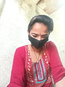 Snapshot of Sunali_Bendre chatting on March 2, 2026, 8:54 am Sunali Bendre online show from March 2, 2026, 8:54 am