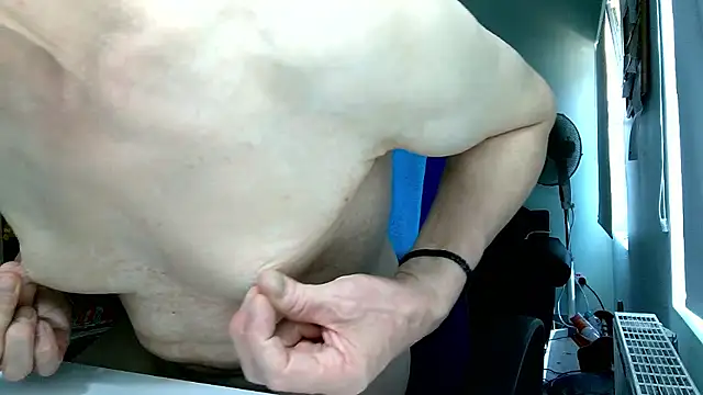Slave Nicky online show from May 28, 2026, 11:05 am