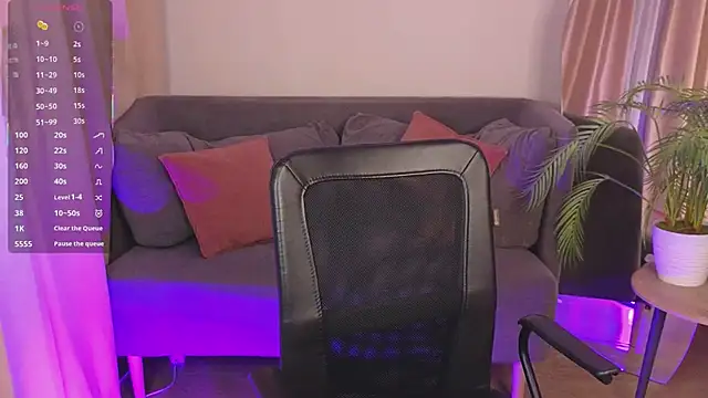 Snapshot of kimplusvibes chatting on February 25, 2026, 2:06 pm kimplusvibes online show from February 25, 2026, 2:06 pm