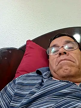 Snapshot of eros3442 chatting on February 17, 2026, 11:24 pm eros3442 online show from February 17, 2026, 11:24 pm