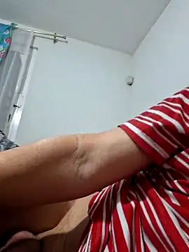 Snapshot of eros3442 chatting on February 13, 2026, 12:54 am eros3442 online show from February 13, 2026, 12:54 am