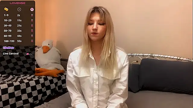 Snapshot of KathlynAbdou chatting on February 6, 2026, 12:12 pm KathlynAbdou online show from February 6, 2026, 12:12 pm