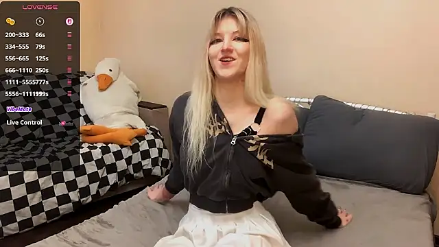 Snapshot of KathlynAbdou chatting on February 5, 2026, 12:12 pm KathlynAbdou online show from February 5, 2026, 12:12 pm