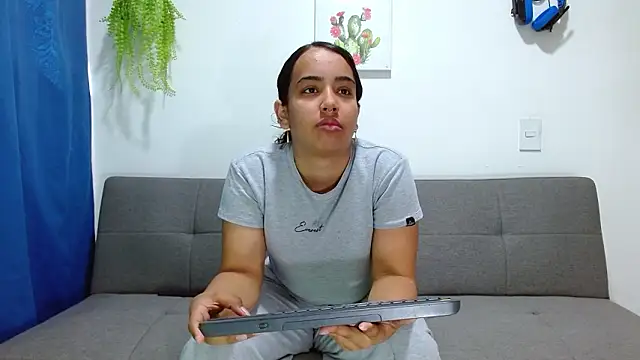 Diva noir online show from February 3, 2026, 3:06 pm