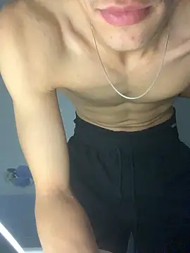 Snapshot of Spoo69 chatting on April 7, 2026, 12:01 am Spoo69 online show from April 7, 2026, 12:01 am