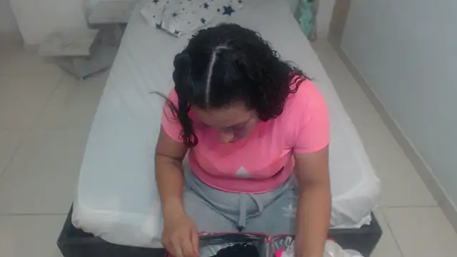 Snapshot of Barbara_D_Valencia chatting on April 9, 2026, 3:18 pm Barbara D Valencia online show from April 9, 2026, 3:18 pm