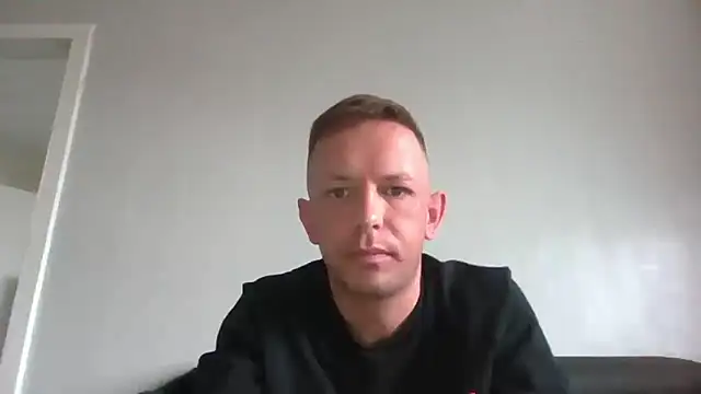 Snapshot of verscub6969 chatting on March 6, 2026, 8:42 am verscub6969 online show from March 6, 2026, 8:42 am