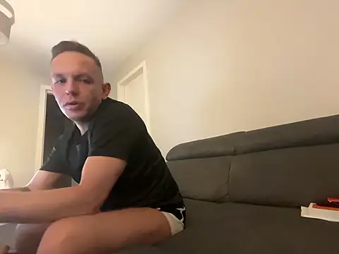 Snapshot of verscub6969 chatting on March 6, 2026, 8:48 pm verscub6969 online show from March 6, 2026, 8:48 pm