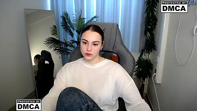 Sweet Dreamsss 0 online show from February 1, 2026, 6:44 am