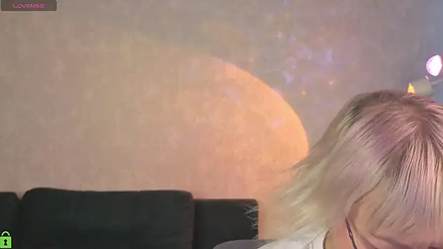 Ann Annise online show from March 4, 2026, 1:24 am