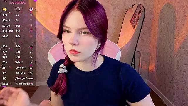 Snapshot of Julia_Anis chatting on April 11, 2026, 1:02 am Julia Anis online show from April 11, 2026, 1:02 am