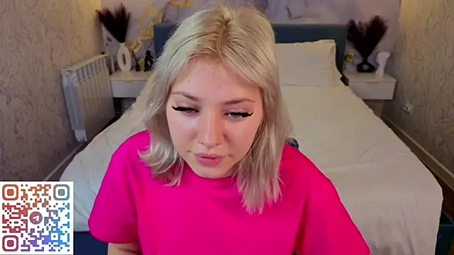 Kate Krose online show from May 10, 2026, 12:58 am
