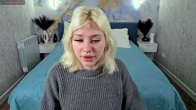 Snapshot of Kate_Krose chatting on April 6, 2026, 1:01 am Kate Krose online show from April 6, 2026, 1:01 am