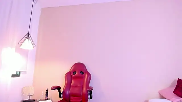 bellawild  online show from April 9, 2026, 12:11 pm