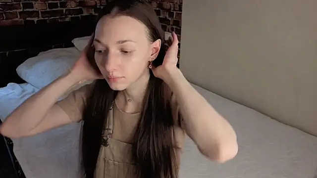 Snapshot of Lollyops chatting on April 13, 2026, 2:37 am Lollyops online show from April 13, 2026, 2:37 am